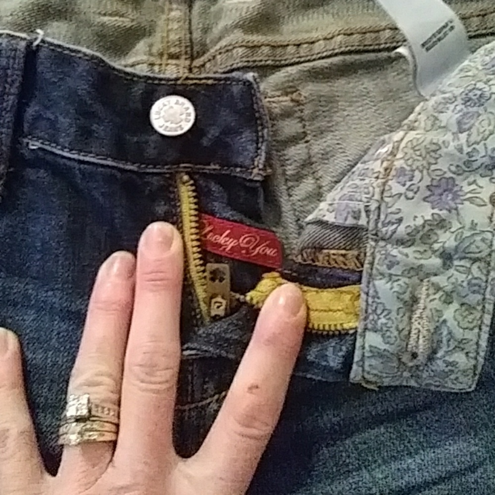 Lucky Brand (Islanders Lola crop fit)